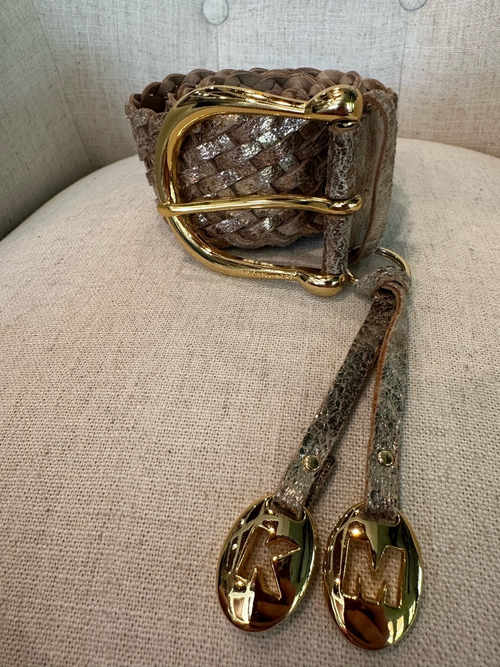 Michael Kors Gold Metallic Weave  Belt w/ Logo Keychain Size M 553989 Statement